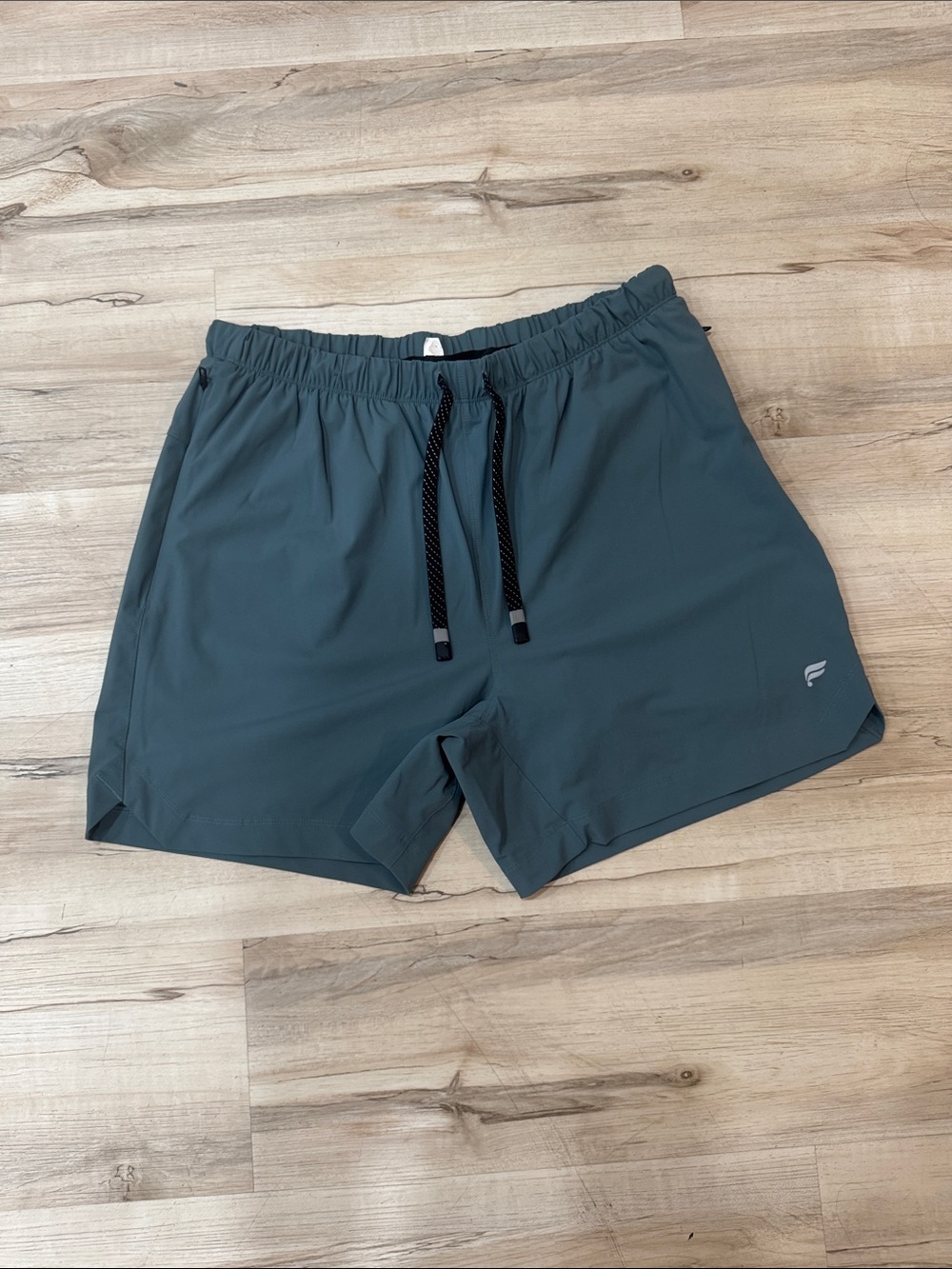 Mens Fabletics 5 inch The One Short Lined sz. L